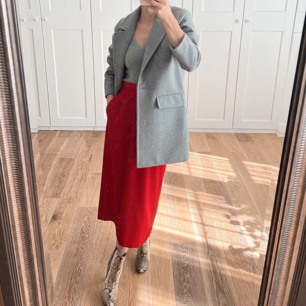 Lynn&Co Wool Red Midi Skirt - Picture 3 of 12